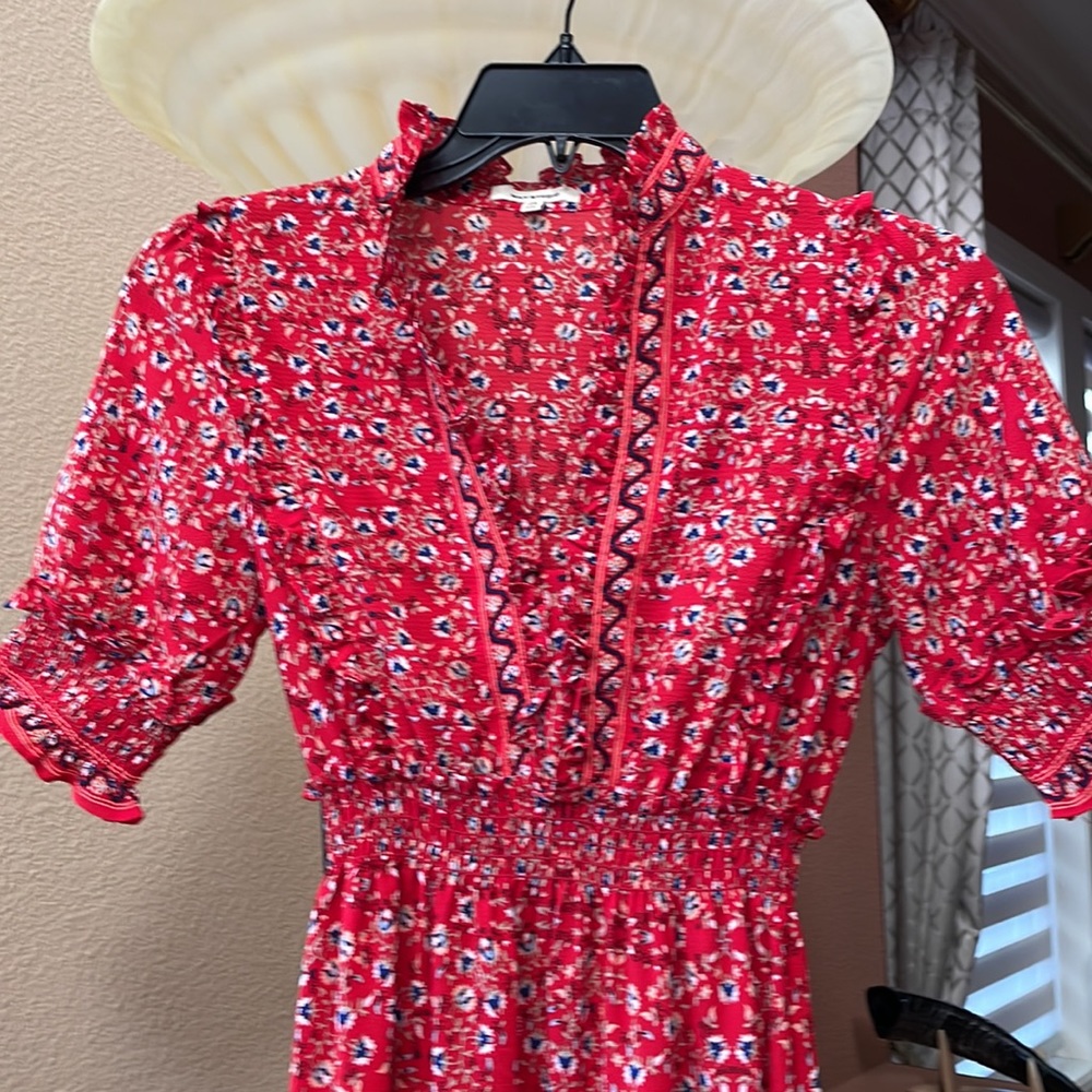 Almost new Max Studio floral maxi dress